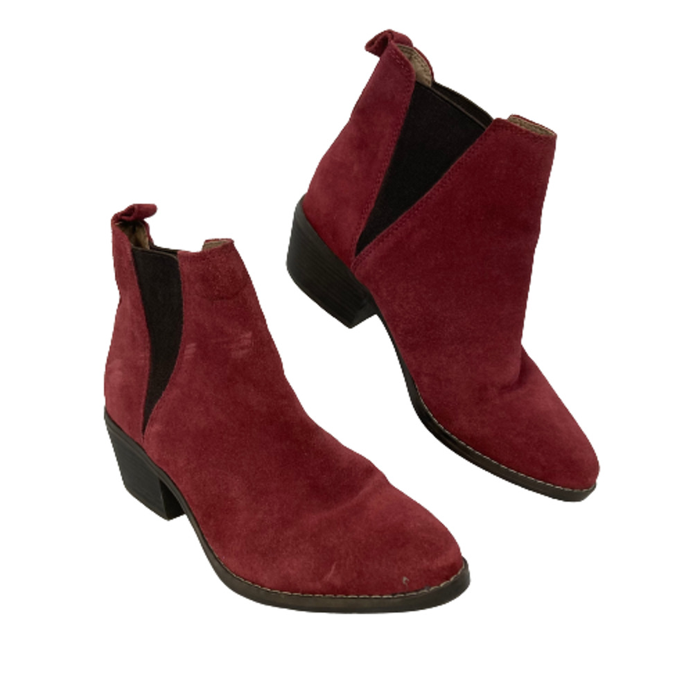 White Mountain Hammond Boots Womens Sz 8.5 Red Suede Pointed Toe Chelsea